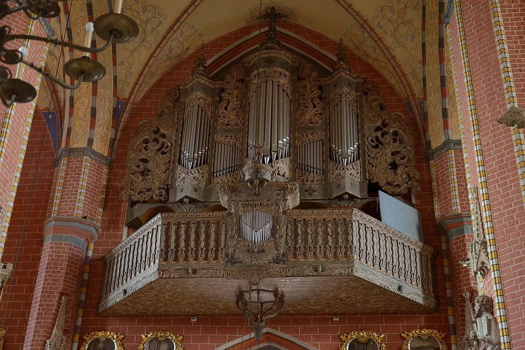 Detale wnętrza fary w Chełmnie