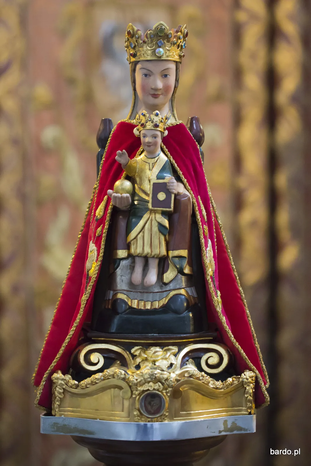 Bardo Śląskie – figura Madonny Tronującej