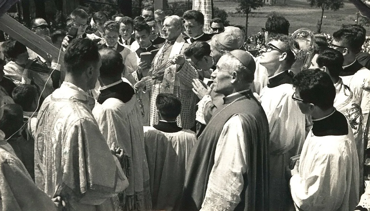 Uroczystości – liturgia, kadr archiwalny