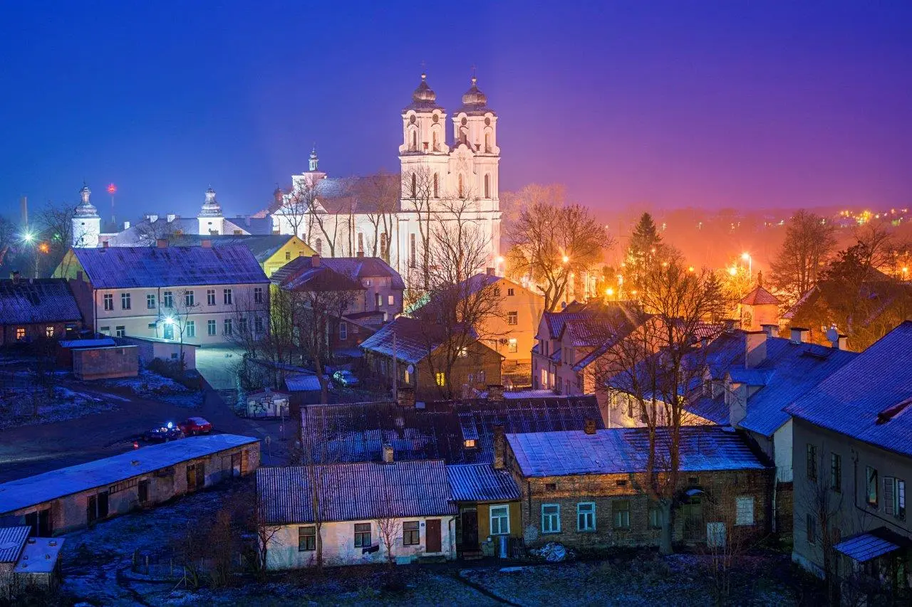Zbliżenie na figurę Matki Boskiej Sejneńskiej